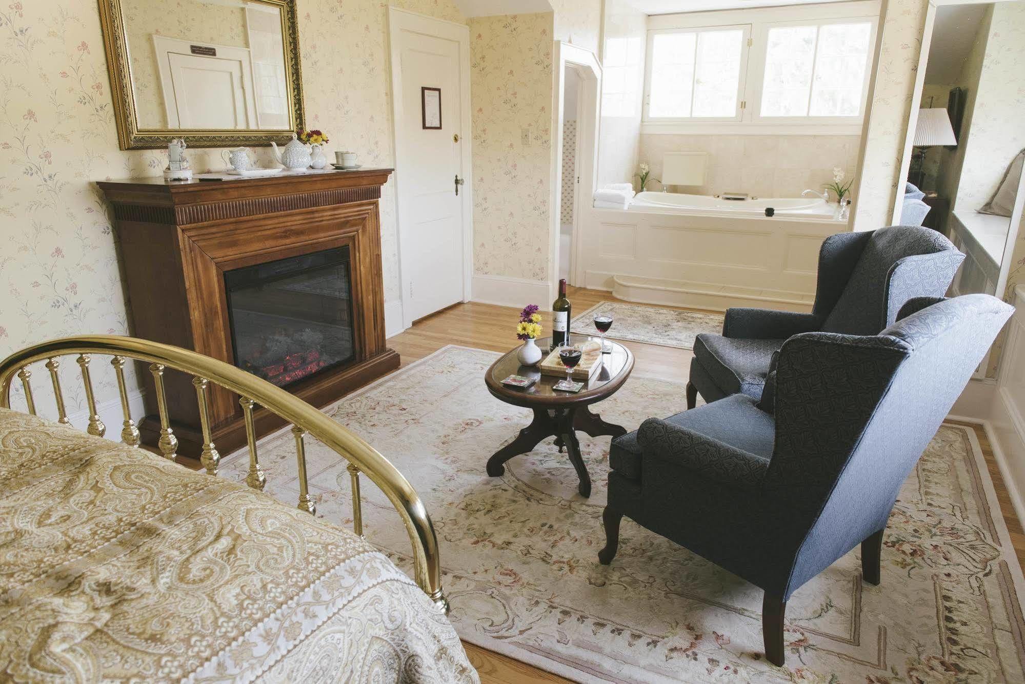 Bykenhulle House Bed And Breakfast Hopewell Junction Exterior foto